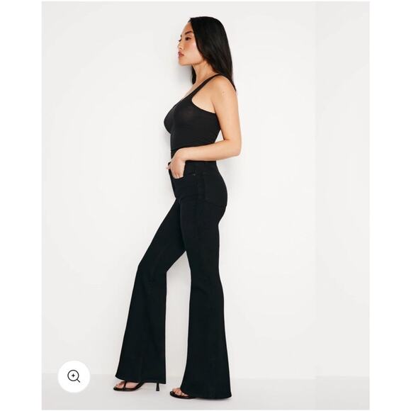 Good American Bootcut Jeans • Black • Petite. Stretch • Size 8 - Picture 2 of 13